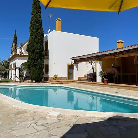 Linda, Ruime Prive-villa Met Zwembad Met Prachtige Tuin * Santa Gertrudis (Ibiza)